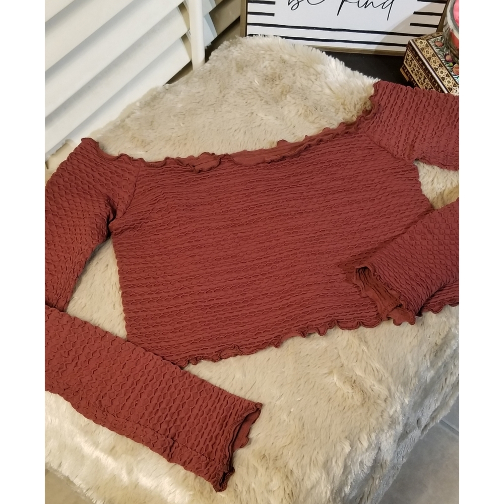 DONATING!! BUY NOW! Free People Textured Off Shoulder Crop Top - Picture 5 of 9